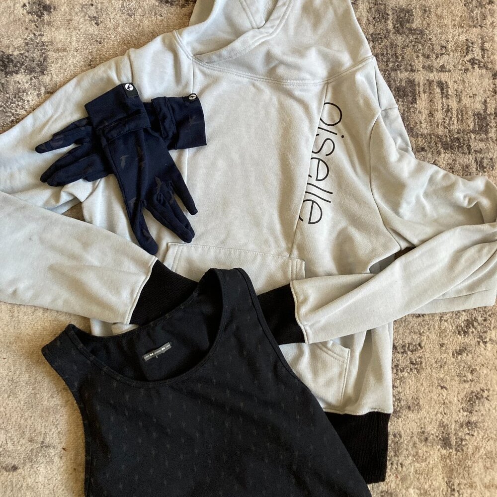 Oiselle Running Bundle - Hoodie, Gloves, and Crop Women's